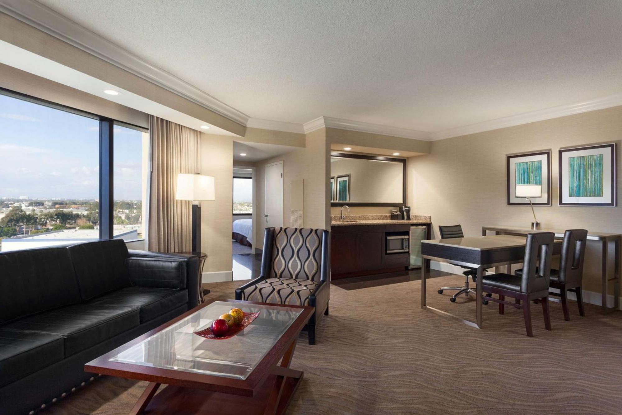 Embassy Suites By Hilton Irvine Orange County Airport Екстериор снимка